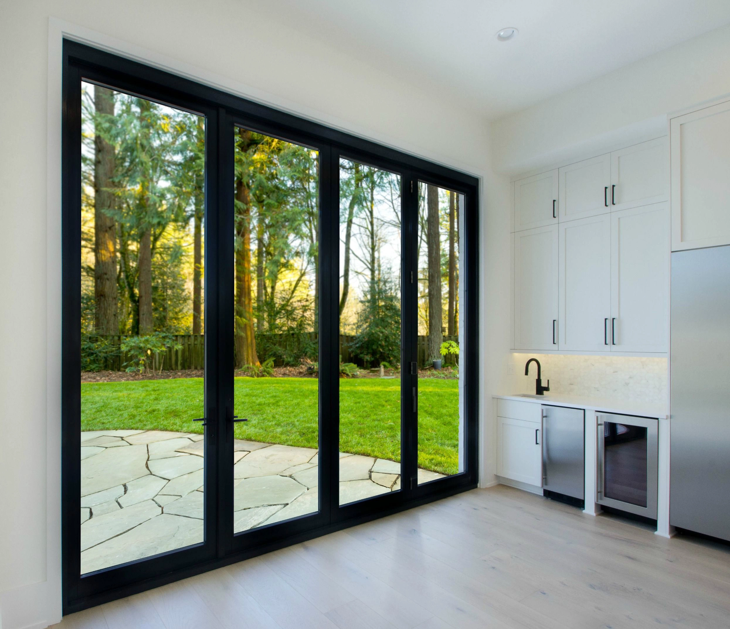 Perfect-Covers-for-Patio-Doors.webp<br />
