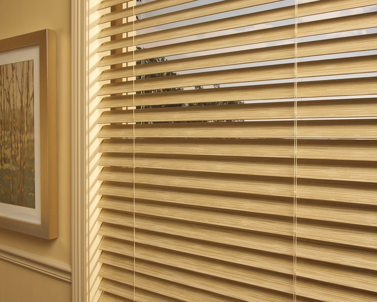 Fauxwood-Venetian-Blind.webp<br />
