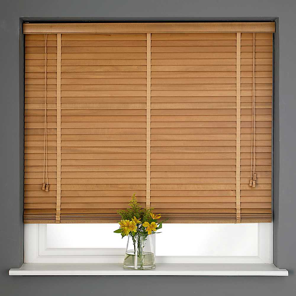 Real-wood-Venetian-blinds.webp<br />
